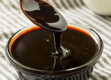  دبس التمر أم العسل الأسود .. أيهما أفضل لتحلية آكلات مرضى السكري؟