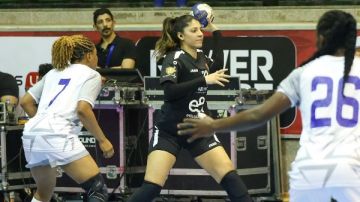 الأهلي يفوز على أبيدجان الإيفواري في بطولة أفريقيا لسيدات اليد