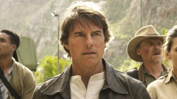 توم كروز يحتفل بتحقيق فيلمه الجديد رقما قياسيا تاريخيا في شباك التذاكر توم كروز يحتفل بتحقيق فيلمه الجديد رقما قياسيا تاريخيا في شباك التذاكر