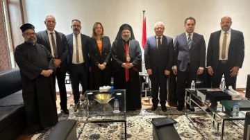 مطران إيبارشية سوهاج للأقباط الكاثوليك يلتقي السفير المصري بالكويت