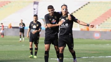 مهاجم أجنبي جديد على أعتاب الانضمام إلى الزمالك تفاصيل