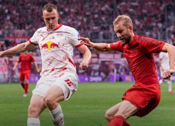 نحس هاري كين مستمر.. لايبزيج يؤجل تتويج بايرن ميونخ بلقب الدوري الألماني (فيديو) نحس هاري كين مستمر.. لايبزيج يؤجل تتويج بايرن ميونخ بلقب الدوري الألماني (فيديو)