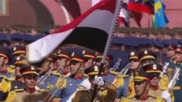 القوات المصرية تشارك فى عروض احتفالات الذكرى الـ80 لعيد النصر بموسكو
