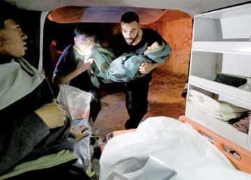 لحق بوالده.. مصرع طفل متأثرا بإصابته في انقلاب سيارة بإسنا في الأقصر