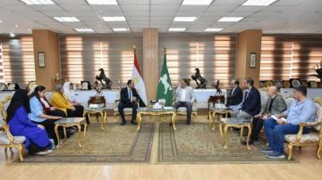 محافظ الشرقية يناقش آليات تنفيذ فعاليات المبادرة الرئاسية من بدري أمان