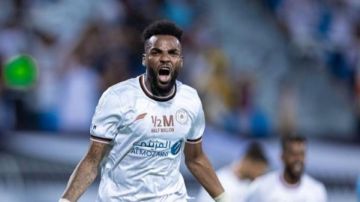 الاتحاد الدولي لكرة القدم يخطر الزمالك بشأن أزمة الراحل آرون بوبيندزا