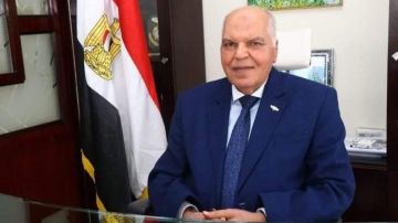 طالبة تضرب معلمة بوحشية في الجيزة والنقابة العامة تصعد ضدها