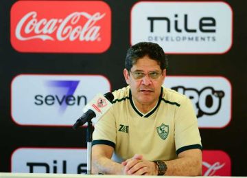 الرمادي: الزمالك فريق كبير ويلعب كل مبارياته من أجل الفوز.. وأرفض الحديث عن عدم الجدية الرمادي: الزمالك فريق كبير ويلعب كل مبارياته من أجل الفوز.. وأرفض الحديث عن عدم الجدية