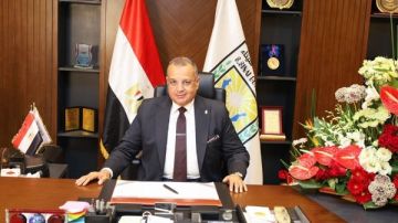 محافظ جنوب سيناء: مشروع إنشاء محطة إنتاج الهيدروجين الأخضر يوفر 10 آلاف فرصة عمل محافظ جنوب سيناء: مشروع إنشاء محطة إنتاج الهيدروجين الأخضر يوفر 10 آلاف فرصة عمل