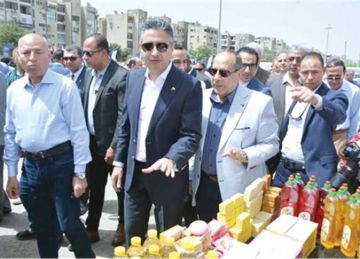 وزير التموين: خطة لإعادة توزيع جمعيتي .. وطرح أماكن جديدة بالتعاون مع جهاز تنمية المشروعات وزير التموين: خطة لإعادة توزيع جمعيتي .. وطرح أماكن جديدة بالتعاون مع جهاز تنمية المشروعات