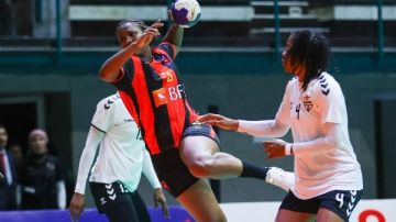 أول أغسطس الأنجولي يفوز على كالارا الكاميروني في بطولة أفريقيا لليد