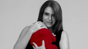 دنيا عبد العزيز: الأمومة غيرتني.. كنت بطلت أخاف بعد وفاة أمي لكن خوفي رجع دنيا عبد العزيز: الأمومة غيرتني.. كنت بطلت أخاف بعد وفاة أمي لكن خوفي رجع