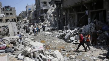 إعلامي مصري: مصر تقف مع أبناء غزة على قلب رجل واحد واتفاق وقف إطلاق النار قاب قوسين أو أدنى إعلامي مصري: مصر تقف مع أبناء غزة على قلب رجل واحد واتفاق وقف إطلاق النار قاب قوسين أو أدنى