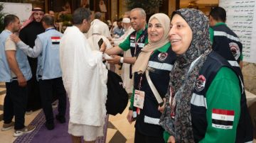 رئيس بعثة حج الجمعيات الأهلية يتابع عمليات تفويج الحجاج من المدينة المنورة إلى مكة المكرمة رئيس بعثة حج الجمعيات الأهلية يتابع عمليات تفويج الحجاج من المدينة المنورة إلى مكة المكرمة