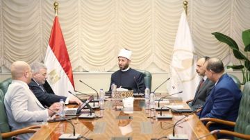 الأزهري يبحث ملفات الاستثمار وتعظيم موارد هيئة الأوقاف