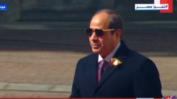 الرئيس السيسي يصل الساحة الحمراء بموسكو للمشاركة في الاحتفال بعيد النصر