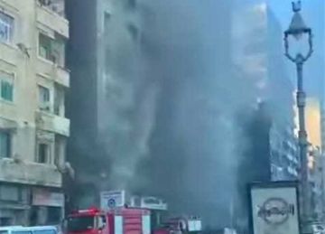  الاسانسير ولع .. ألسنة اللهب تحاصر عقار بالخصوص في القليوبية والحماية المدنية تواجهها