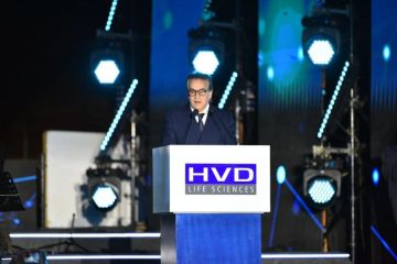 وزير الصحة يشهد احتفالية مرور 20عاما على تأسيس شركة HVD المتخصصة فى انتاج المستلزمات والأجهزة الطبية