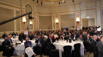 أحمد كجوك: توازن مالي دقيق لدفع النشاط الاقتصادي أحمد كجوك: توازن مالي دقيق لدفع النشاط الاقتصادي