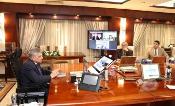 قناة السويس تبدأ جهودها للتواصل مع عملائها لمناقشة تأثير التطورات الإيجابية في الاوضاع الأمنية بمنطقة البحر الأحمر على حركة الملاحة بالقناة