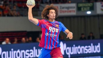 الأهلي يستعير علي زين من دينامو بوخارست للمشاركة بالسوبر الأفريقي وكأس الكؤوس لليد