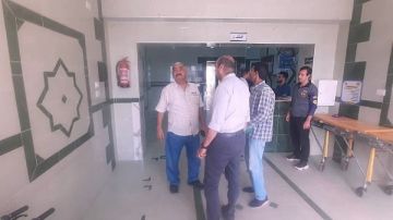 رئيس مدينة رأس غارب يتفقد أعمال تطوير مبنى الاستقبال وسكن الأطباء وهيئة التمريض