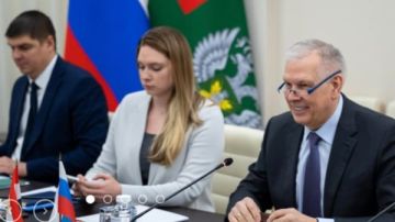 نائب وزير الزراعة يبحث مع رئيس الهيئة الفيدرالية الروسية للرقابة البيطرية تعزيز التعاون