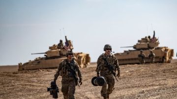 بقيادة أمريكا .. التحالف الدولي يجري مناورات في محيط أكبر قواعده بسوريا