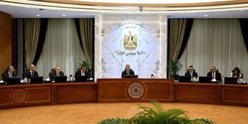رئيس الوزراء يستعرض الإجراءات المقترحة لتيسير تسجيل ودخول الماركات العالمية إلى السوق المصرية رئيس الوزراء يستعرض الإجراءات المقترحة لتيسير تسجيل ودخول الماركات العالمية إلى السوق المصرية