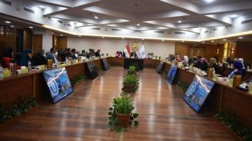 رئيس جامعة بورسعيد: نولى اهتماما كبيرا للعنصر البشرى والجهاز الإدارى شريك أساسى رئيس جامعة بورسعيد: نولى اهتماما كبيرا للعنصر البشرى والجهاز الإدارى شريك أساسى