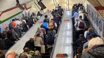 انقطاع الكهرباء يسبب اختناقات مرورية في بريطانيا.. ايه الحكاية؟