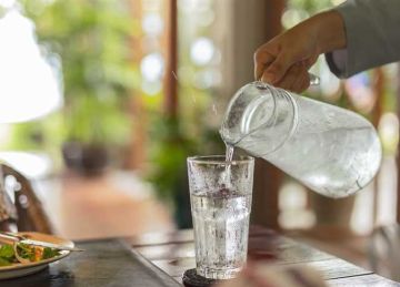 بينها تضييق الأوعية الدموية .. 8 أضرار لـ شرب الماء المثلج في الطقس الحار (تفاصيل) بينها تضييق الأوعية الدموية .. 8 أضرار لـ شرب الماء المثلج في الطقس الحار (تفاصيل)