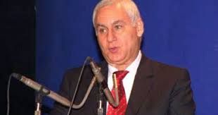 ناقد فني: التوازن بين حرية الإبداع والإشراف ضرورة لإنقاذ الدراما ناقد فني: التوازن بين حرية الإبداع والإشراف ضرورة لإنقاذ الدراما