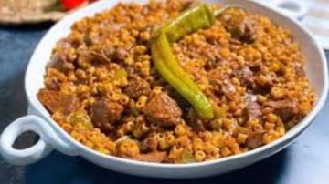 طريقة عمل المبكبكة باللحمة.. وصفة لذيذة وتنفع للصيف