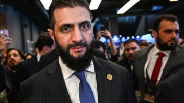 في أول زيارة إلى دول أوروبية.. الشرع يحل ضيفا على ماكرون