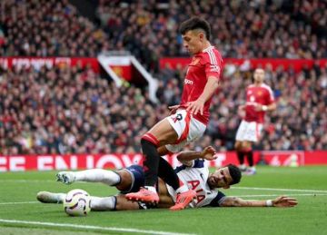 القنوات الناقلة لمباراة مانشستر يونايتد وتوتنهام مباشر اليوم في نهائي الدوري الأوروبي القنوات الناقلة لمباراة مانشستر يونايتد وتوتنهام مباشر اليوم في نهائي الدوري الأوروبي