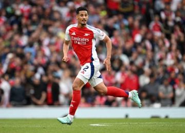 ساكا يقود تشكيل ارسنال ضد ليفربول في الدوري الإنجليزي الممتاز