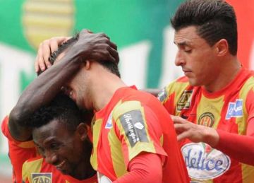 بالتردد.. القنوات الناقلة لمباراة الترجي والصفاقسي في الدوري التونسي