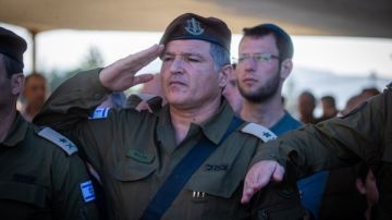 بعد تعينه رئيسا للشاباك.. رئيس أركان جيش الاحتلال يقيل دافيد زيني من منصبه بعد تعينه رئيسا للشاباك.. رئيس أركان جيش الاحتلال يقيل دافيد زيني من منصبه