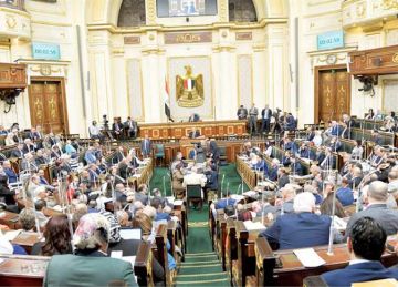 بعد موافقة مجلس النواب.. 700 جنيه زيادة على الحافز الإضافي للموظفين بدءا من هذا الموعد