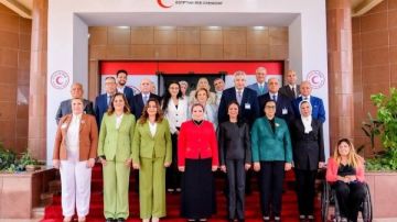 تعيين الدكتورة إيمان كريم ضمن المهتمين بالمجلس الأعلى للهلال الأحمر المصرى