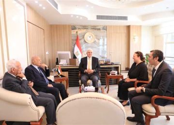 وزير التعليم العالي يشيد بإنجازات مجدي يعقوب في تطوير صمامات للقلب