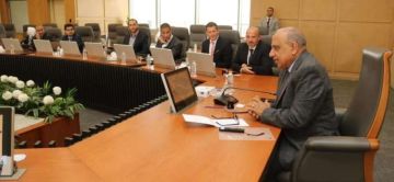 وزير الكهرباء: توطين تكنولوجيا تخزين الطاقة وبحث إنشاء مصنع للبطاريات وتوفير الطاقة النظيفة فى إطار التحول للأخضر