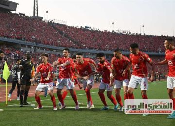  وقع العقود .. شوبير يعلن رحيل نجم الأهلي للدوري السعودي