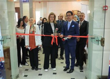 رئيس جامعة بنها ومديرة الأكاديمية الوطنية للتدريب يفتتحان معرض المشروعات الطلابية رئيس جامعة بنها ومديرة الأكاديمية الوطنية للتدريب يفتتحان معرض المشروعات الطلابية