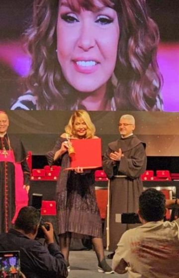 تكريم لوسي وانتصار في مهرجان المركز الكاثوليكي بدورته الـ73