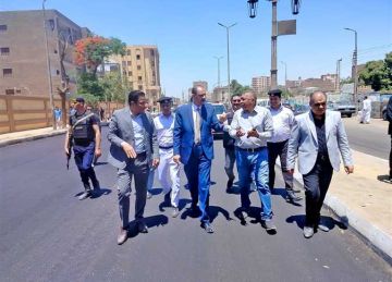 محافظ سوهاج يتفقد أعمال الرصف والتطوير ويشدد على الانتهاء خلال 20 يوما