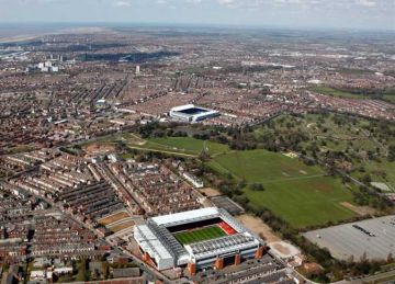 رغم العداوة التاريخية.. ليفربول يفاجئ إيفرتون بسبب جوديسون بارك رغم العداوة التاريخية.. ليفربول يفاجئ إيفرتون بسبب جوديسون بارك