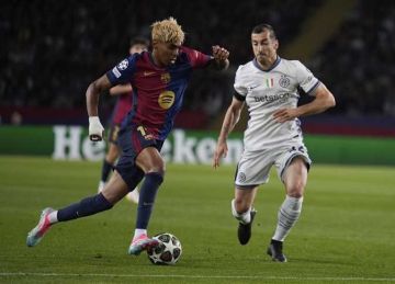 معلق مباراة برشلونة وإنتر ميلان في دوري أبطال أوروبا.. والقنوات الناقلة