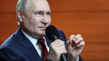 نجاة بوتين من محاولة استهداف مروحيته بطائرة أوكرانية مسيرة فوق كورسك